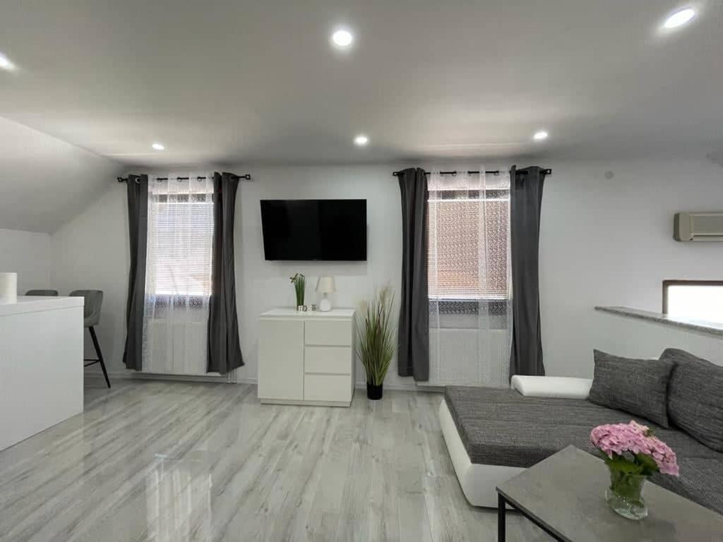 Apartman Pavenka Оточац Экстерьер фото
